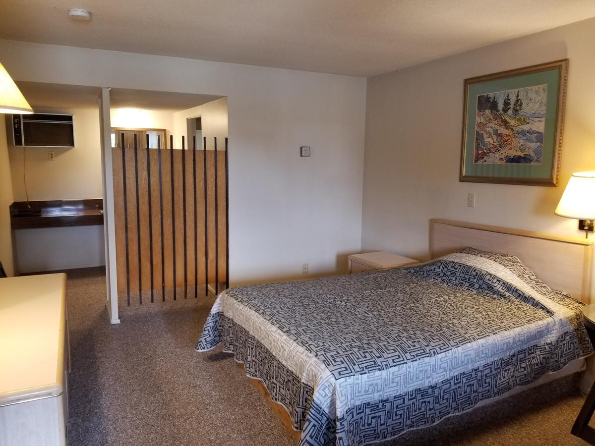 Slumber Lodge Уильямс-Лейк Экстерьер фото