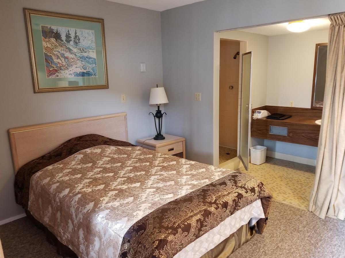 Slumber Lodge Уильямс-Лейк Экстерьер фото